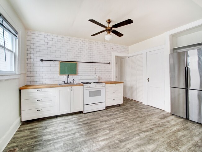 Photo - 97 La France Ave Unidad 2