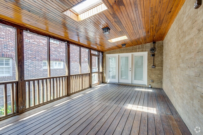 Building Photo - 1801 Shackleford Rd Rental
