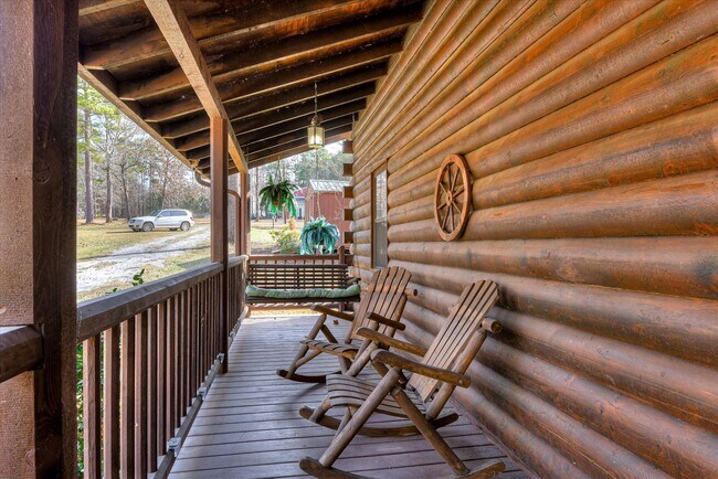 Photo - Fully Furnished Monthly Lake Cabin Rental | Available October – March