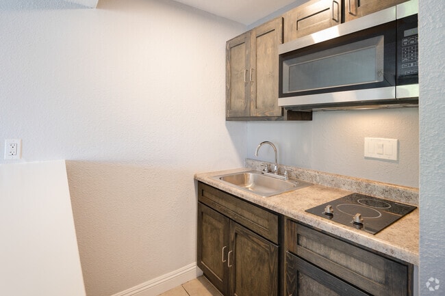 Studio 3 - 350SF