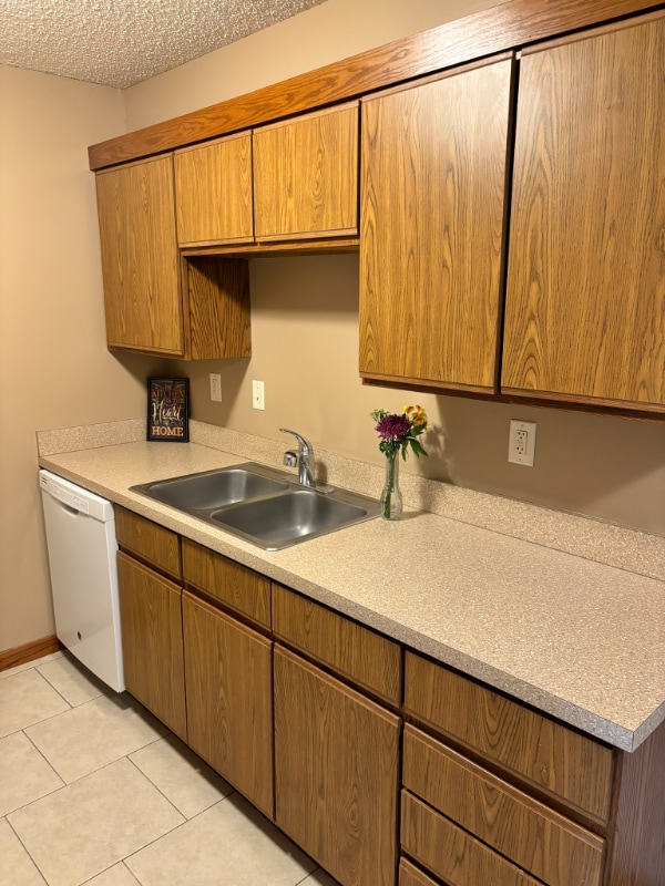 Photo - 5010 Emerald Dr Unidad 03