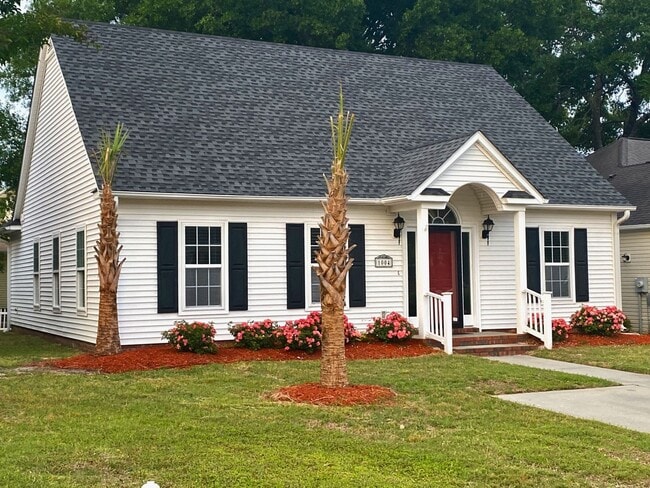 Photo - Great Location Single Family Home in Cherry Grove minutes from the Beach!