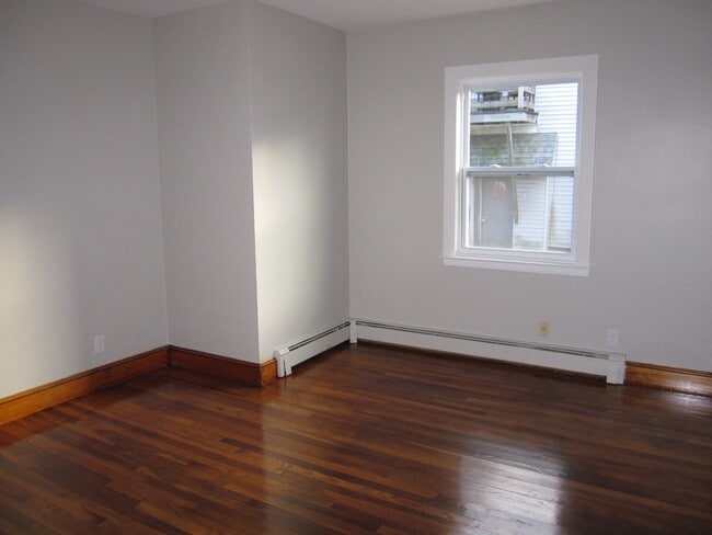 Photo - 366 Hollis St Unit 1