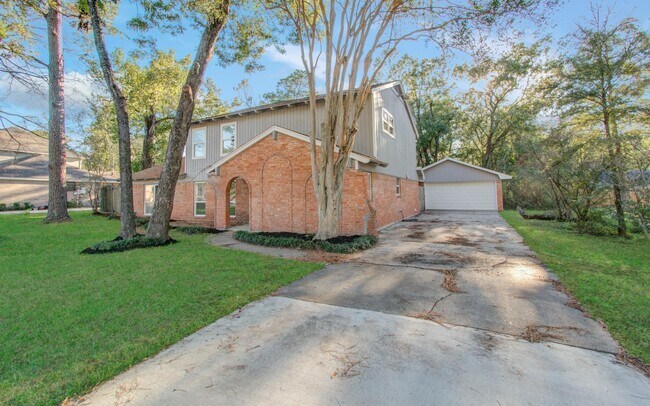 Photo - 590 River Plantation Dr