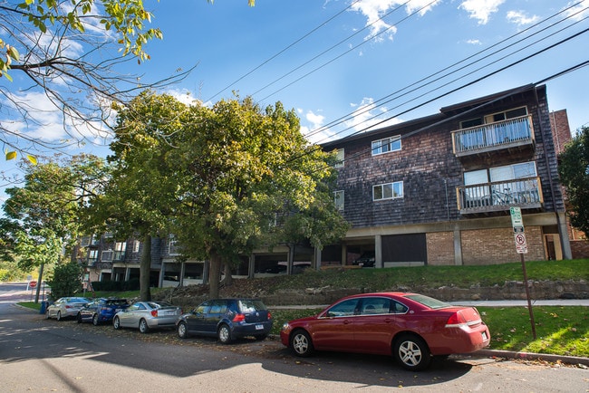 Exterior - 608 High St