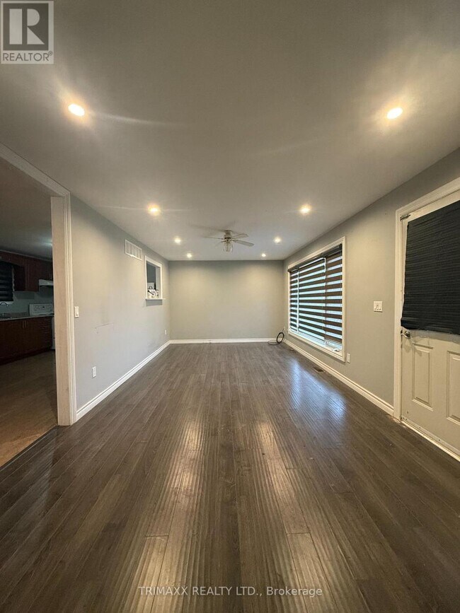 Photo - 097471 4 Line SW