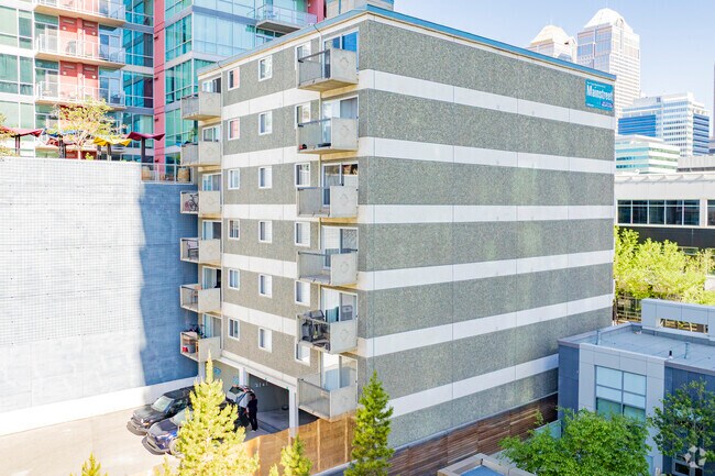 Photo - Amantea Tower