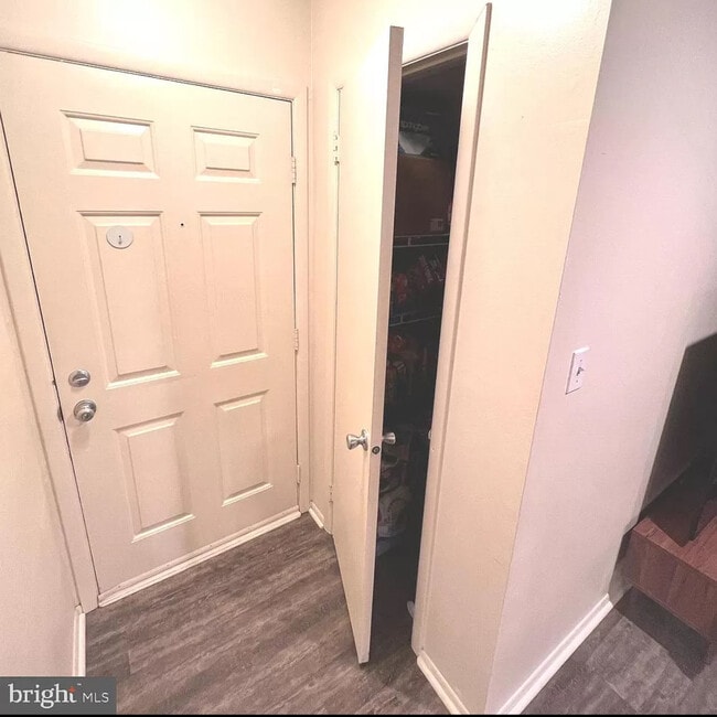 Entry Way - 312A Mitten Ln Unit 312A Mitten Lane