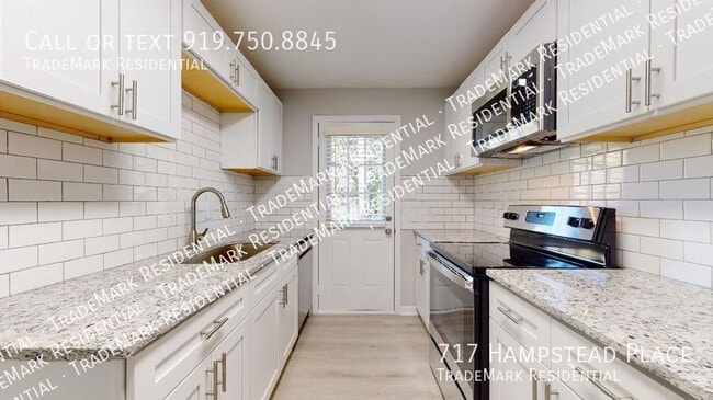 Photo - 717 Hampstead Pl