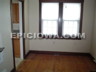 Photo - 1303 Oakland Rd NE