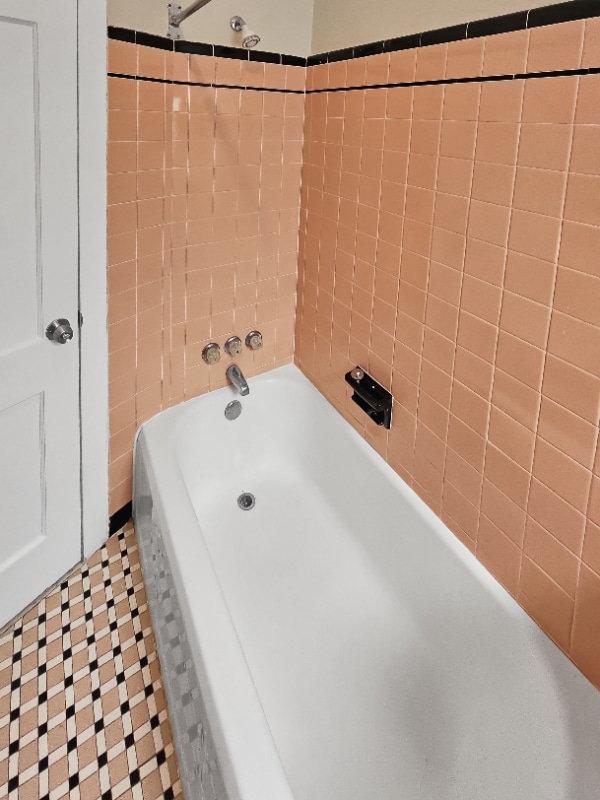 Photo - 2005 Mercy St