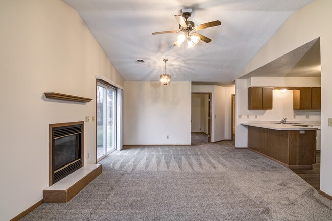 Photo - 13127 39th Ave N