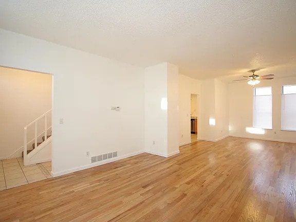 Building Photo - 730 28th St Rental