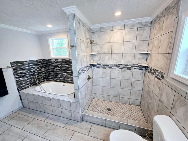 Photo - Amazing 4 bed room 3 bathroom home in the country with a large Private lot fully updated!!!!!!!