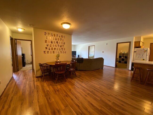 Dining Entrance Area - 1414 Pine - Adler