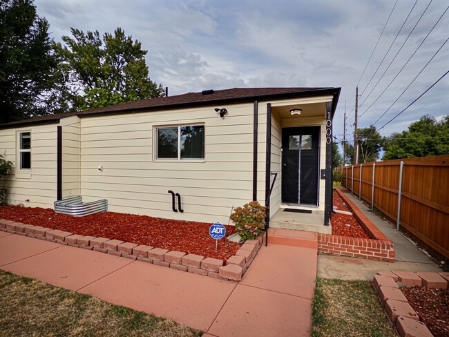 Photo - 1000 Hooker St