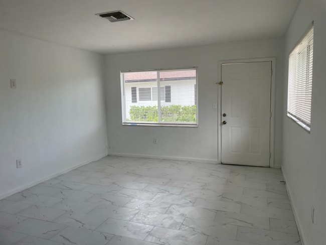 Photo - 627 92nd Ave N