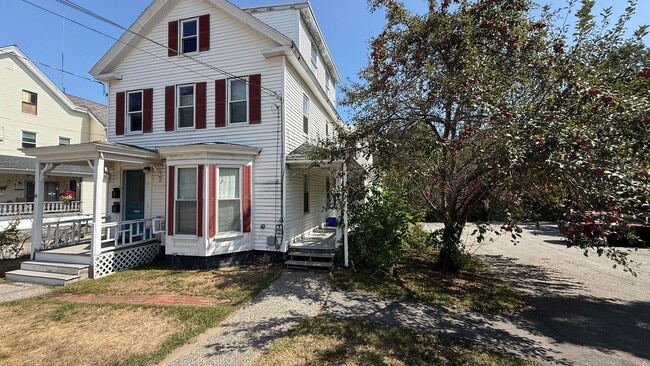 Building Photo - 69 Exeter Rd Unit Apt. 1