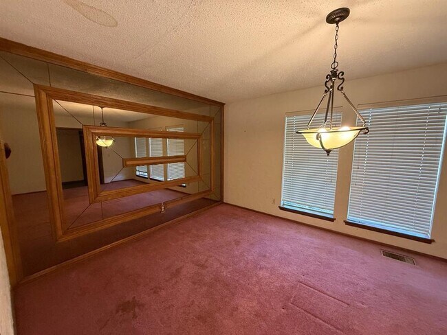 Photo - 8300 NW 15th St