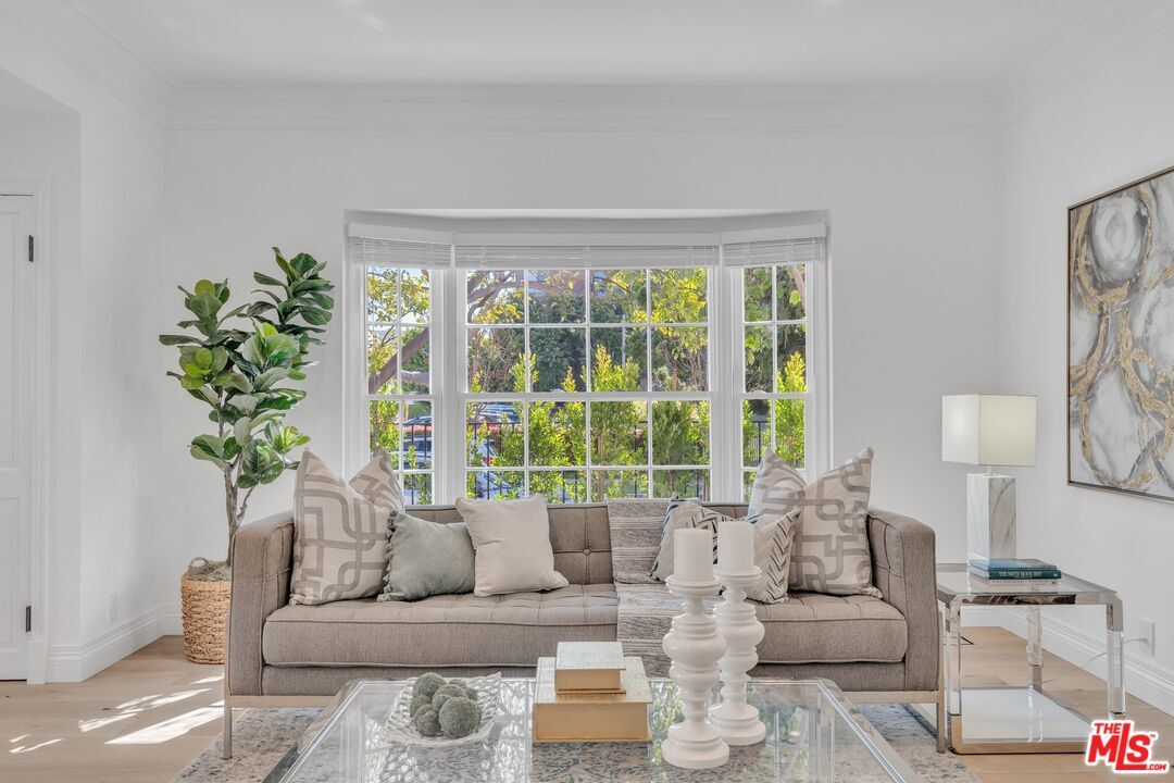 Photo - 133 S Linden Dr