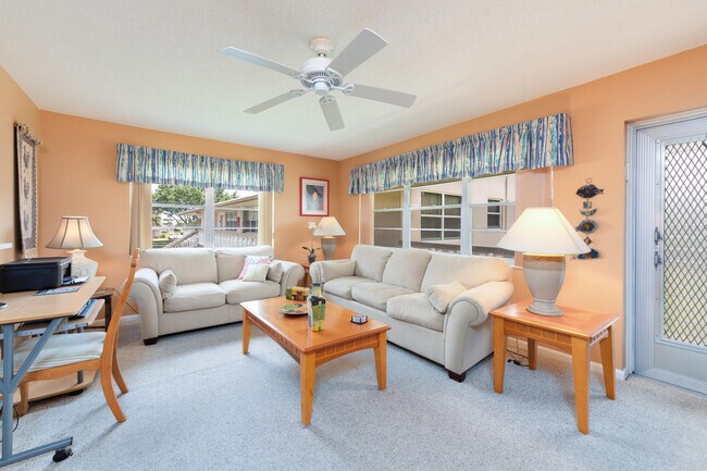 Photo - 322 Windsor N Unit 322