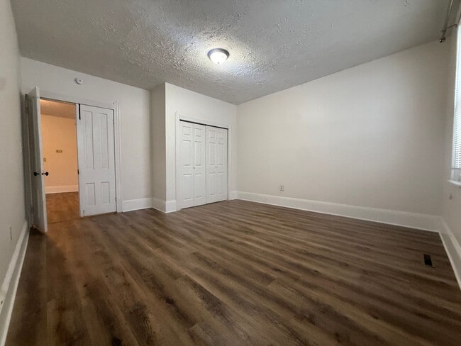 Photo - 2482 W 10th St Unidad Lower