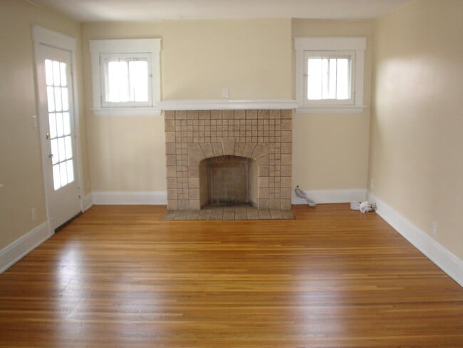171 Tremont Ave Unit 2