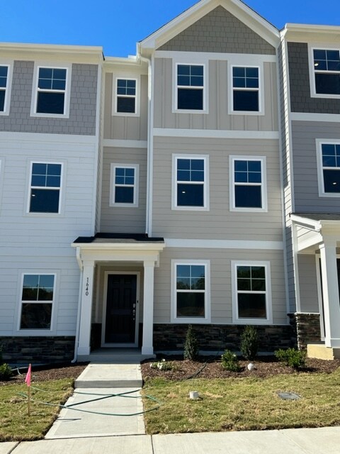 Room in Townhome on Kipp Ln