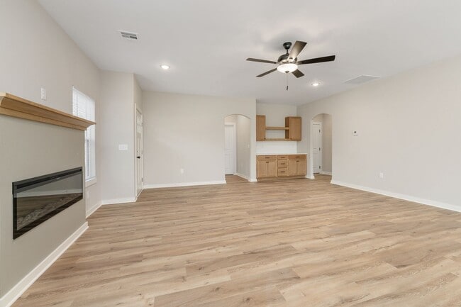 Photo - 2121 E Elk Rdg Ave