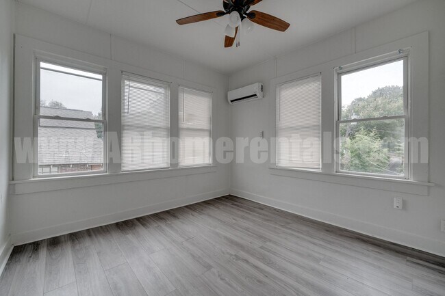 Photo - 2116 Cumberland St Unit 3