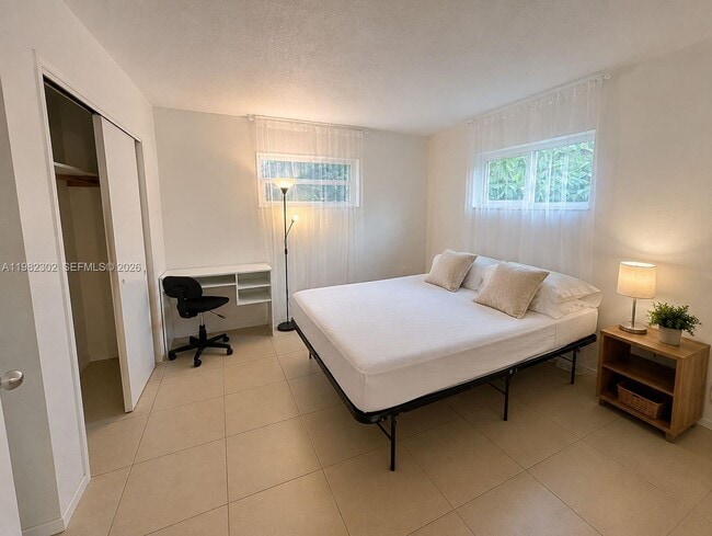 Photo - 2620 SW 51st St Unit 1-2
