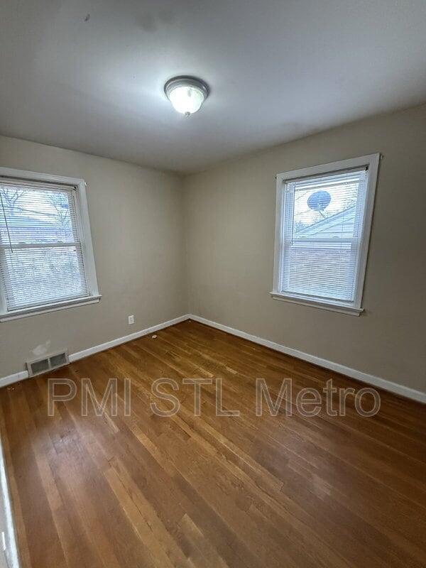 Photo - 9350 Duenke Dr