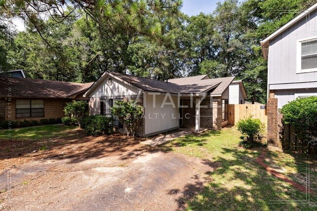 Photo - Beautifully Updated 3BR / 2BA in West Mobile with Private Courtyard