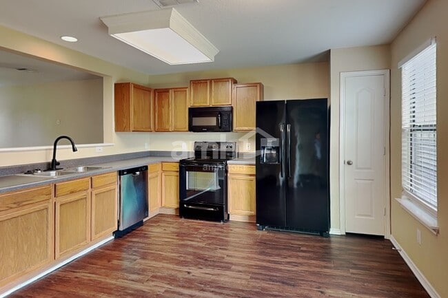 Photo - 150 Myrtle St