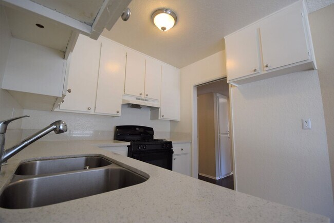 Photo - Casa Seville Apartments