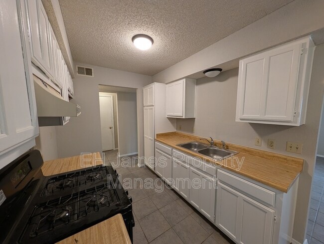 Photo - 316 South Avenue East