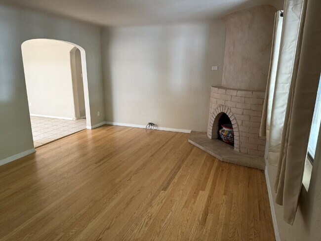 Photo - Charming NE Heights Cottage with Flexible Layout & Easy Access to UNM, Uptown, and KAFB