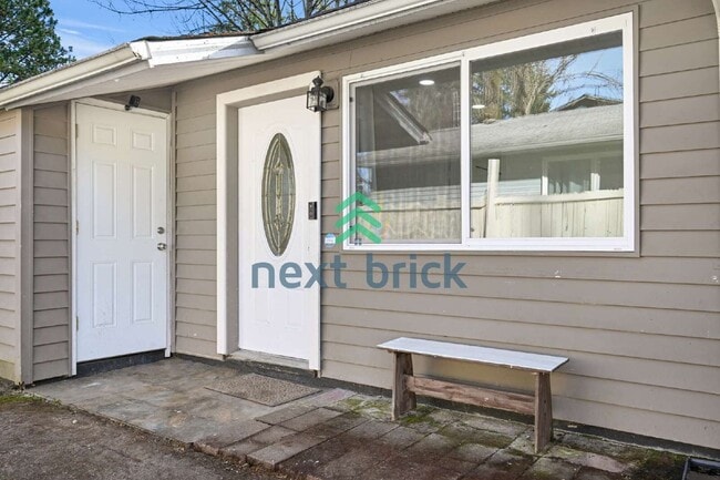 Photo - Charming 3-Bedroom Home in Auburn Near Green River College with Fenced Yard & Prime Location!