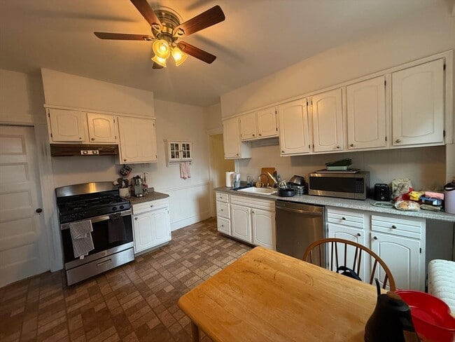 Photo - 98 Cypress St Unit 3