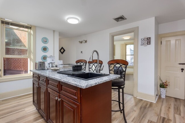 Photo - 132 State St Unidad Apt 3