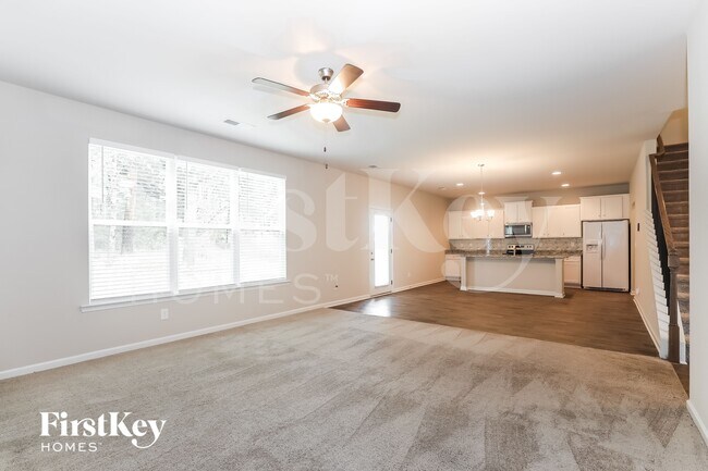 Photo - 220 Wellbrook Dr