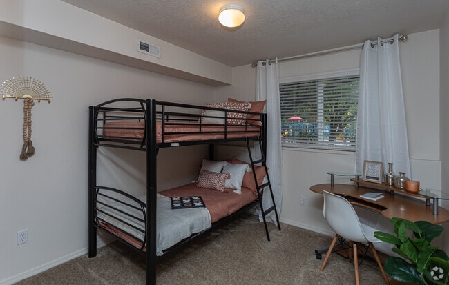 Photo - Fairview Crossing