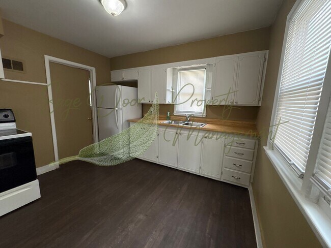 Photo - INDEPENDENCE DUPLEX!!!