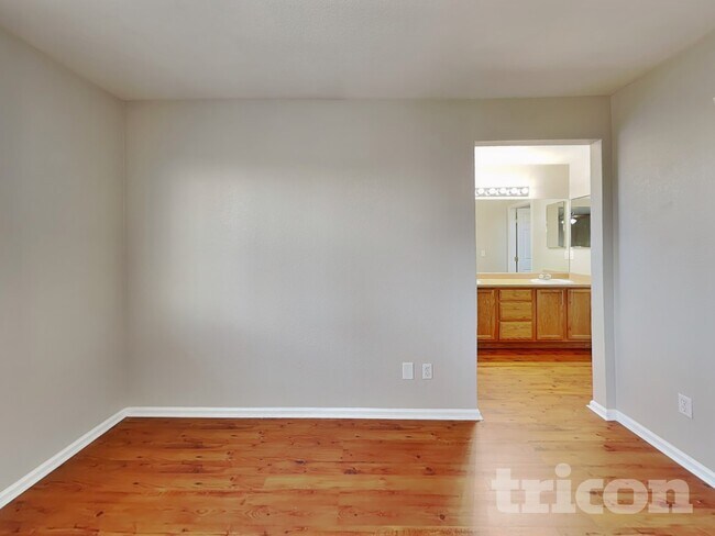 Photo - 13937 E 105th Pl