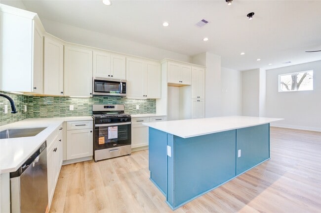 Photo - 1928 Gregg St