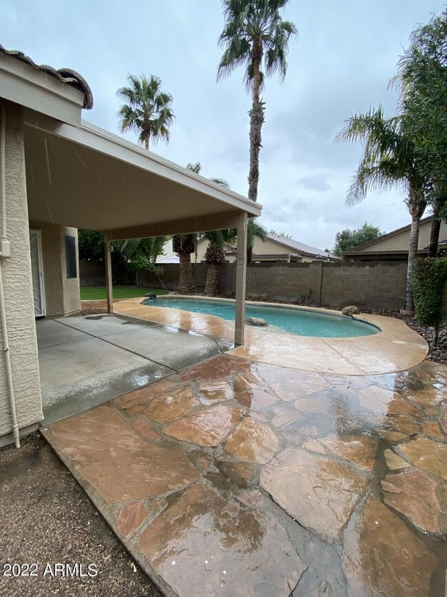 Photo - 8937 W Lone Cactus Dr