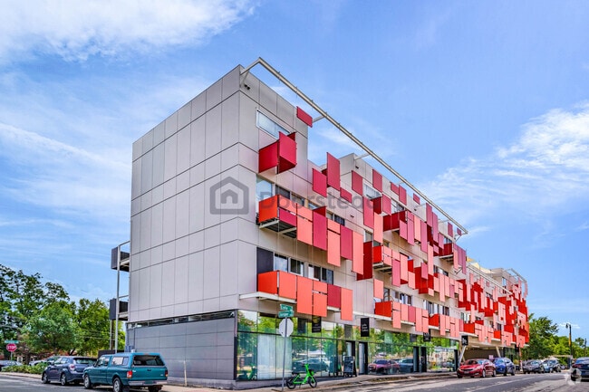 Building Photo - 1200 E 11th St Unit 209 Rental