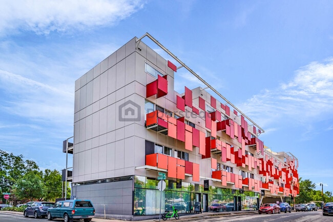Photo - 1200 E 11th St Unidad 209 Rental