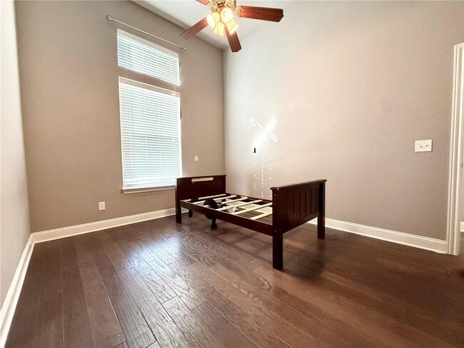 Photo - 1309 W Gum St