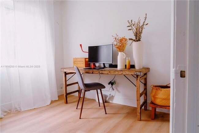 Photo - 1075 NE 120th St